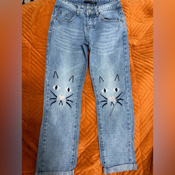 Zafsi Blings Cat Embroidered Jeans - Picture 2 of 6